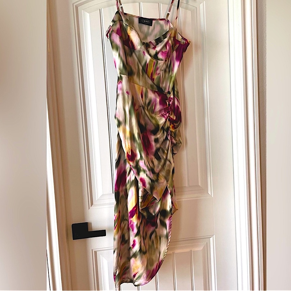 Cider Ruched Watercolor Dress - Picture 3 of 8
